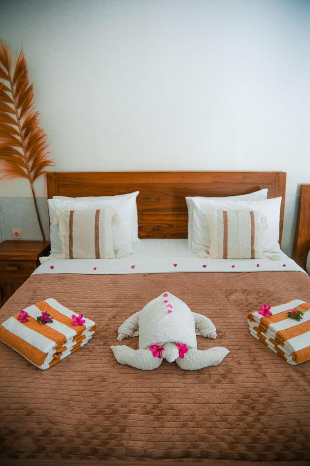 Hakuna Matata Resort Gili Islands Exterior photo